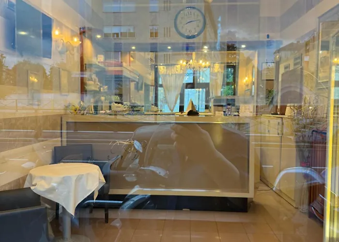 New H Marte 81 Hotel