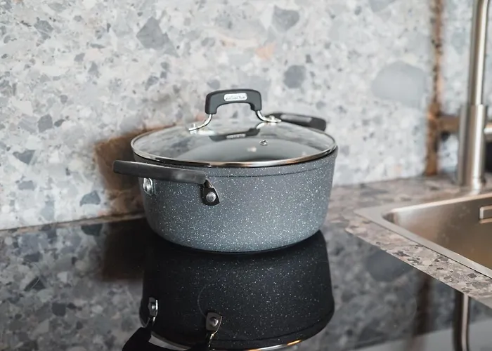 Park Towers 17 - Design - Large Terrace - Ac *