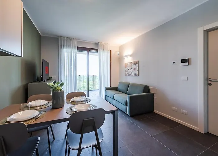 Park Towers 15 - Design - Large Terrace - Ac * Milánó