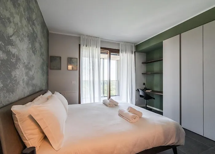 Park Towers 15 - Design - Large Terrace - Ac Apartman