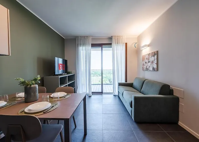 Park Towers 15 - Design - Large Terrace - Ac * Milánó