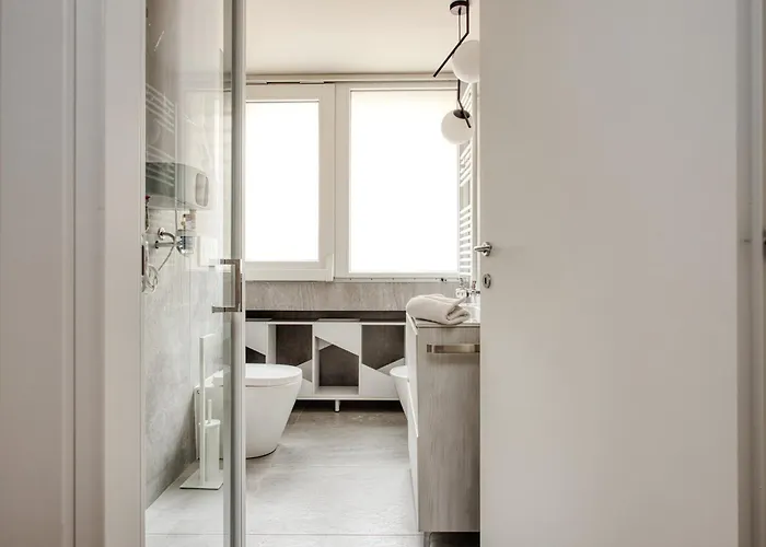 Hostmate - - Imperia's Nest - Romolo Iulm *