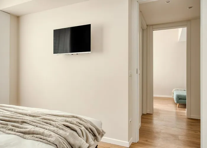 Hostmate - - Imperia's Nest - Romolo Iulm Milán