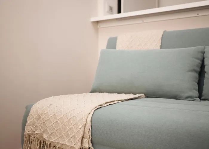 Hostmate - - Imperia's Nest - Romolo Iulm Milán