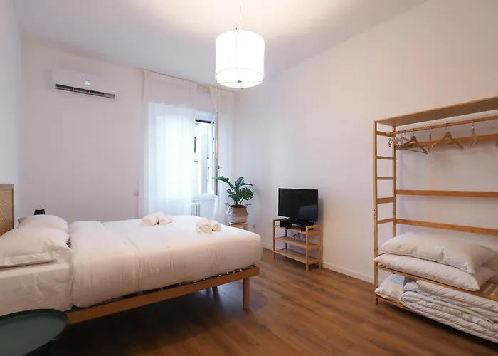 Primopiano - Roncaglia B Lägenhet Milano