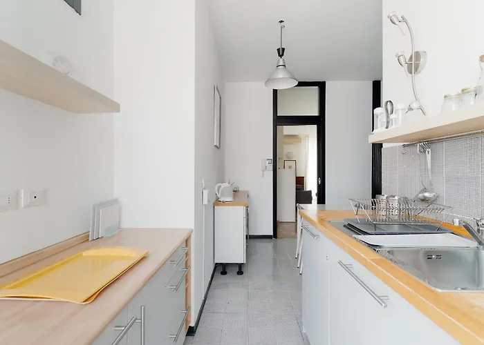 Stazione Centrale - Gioia B - Ampio E Luminoso Trilocale D'Epoca Apartmán Milán