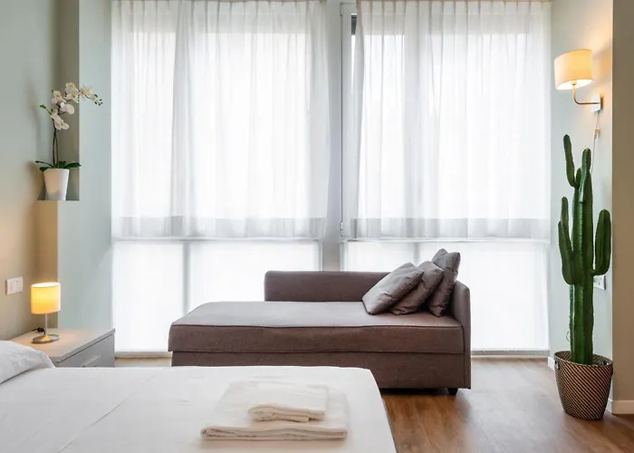 Duomo B - The * Milánó