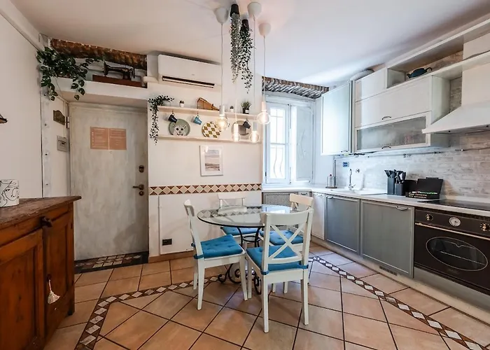 Savona Bilo13 Fashion Spot Metro A 5 Minutes Wifi And Ac Appartement