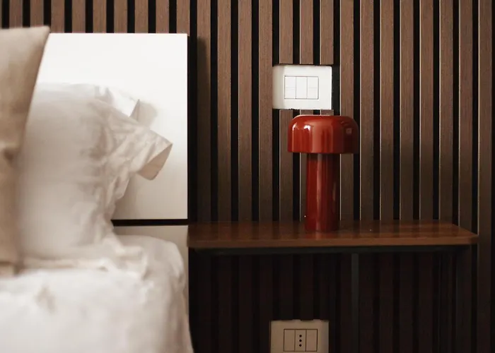 Hostmate -milano - Schiaparelli -stazione *