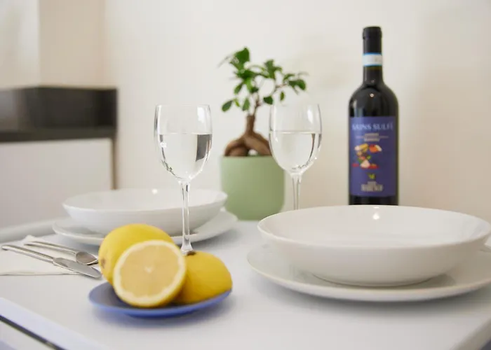 The Porthole - Rifugio Chic E Porta Venezia *