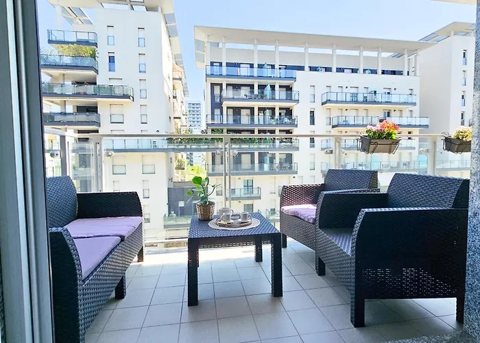 Skyline Milano-terrazza E Box Auto Esclusivo
