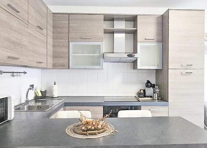 Skyline - Exclusive Garage & Terrace Apartment