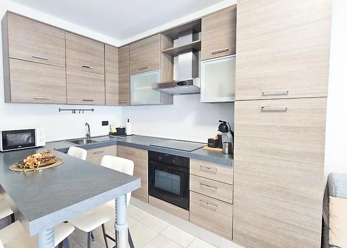 Appartamento Skyline Milano-terrazza E Box Auto Esclusivo Milano