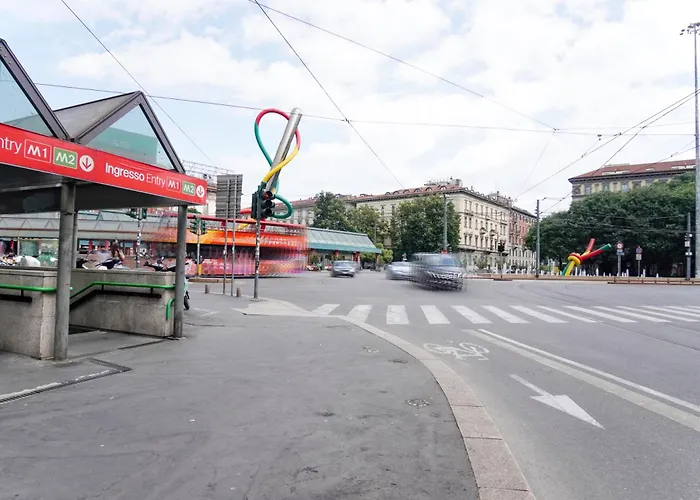 Cadorna Prestigious - Modern Architecture In Front Of The Station 米兰