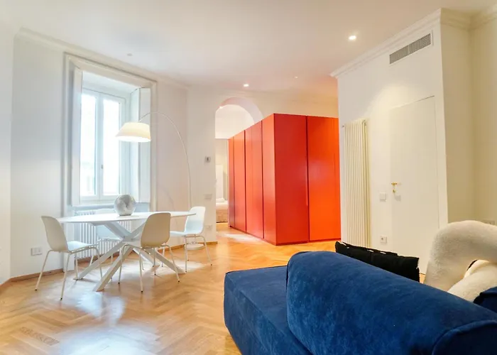 Cadorna Prestigious - Modern Architecture In Front Of The Station 米兰