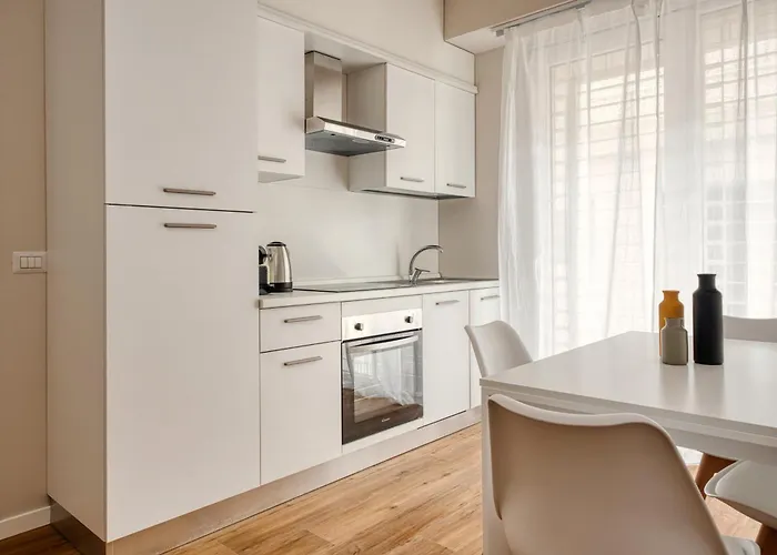 Hostmate - - Imperia's Serenity - Romolo * Milan