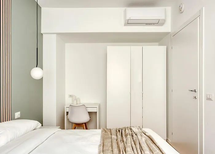 Hostmate - - Imperia's Serenity - Romolo Apartment Milan