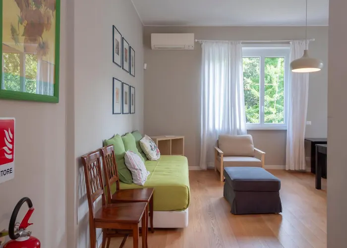 Luxury - Sambuco 5 * Milán