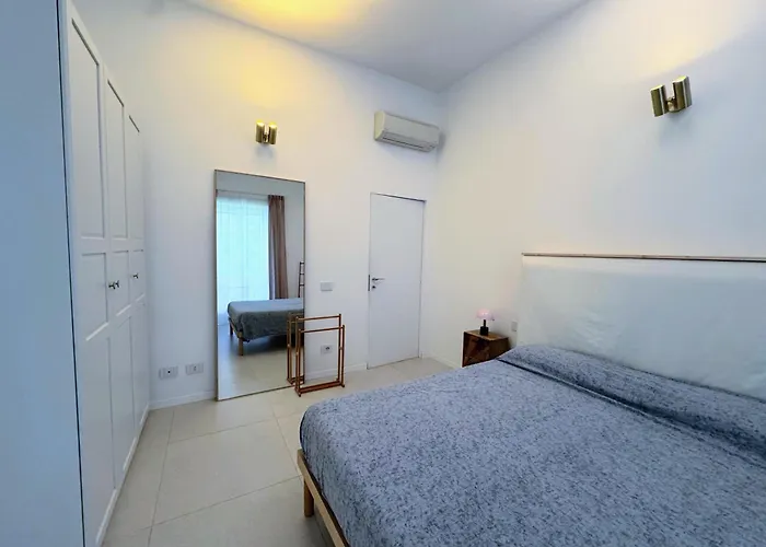 Design With Garden Close To Station *