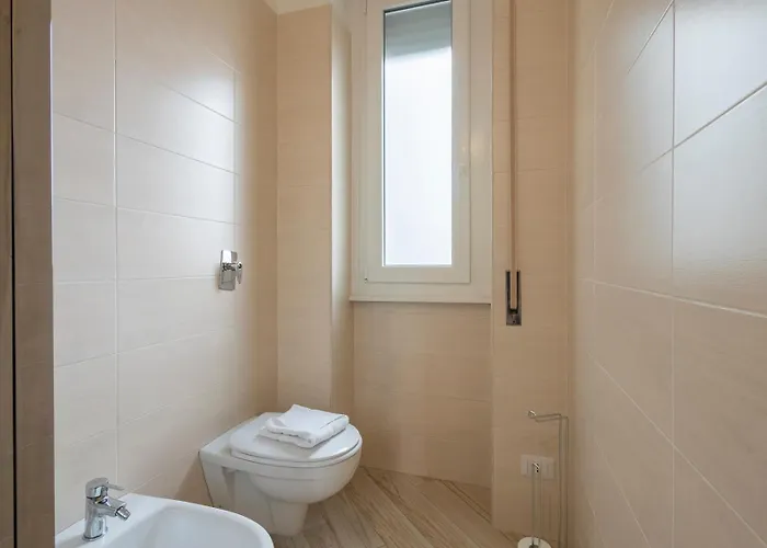 Homelovers Simple Quite Flat Sarpi Sempione Mm5 Gerusalemme