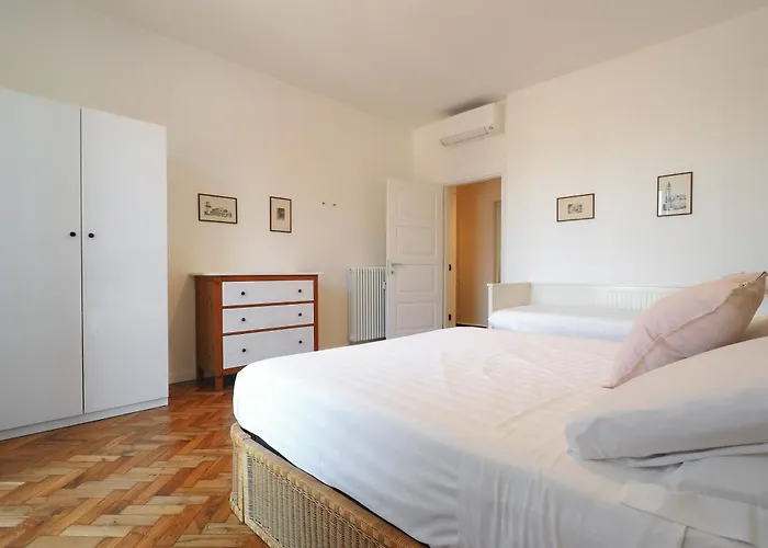 Olona Premium Duplex Sant'ambrogio アパート ミラノ