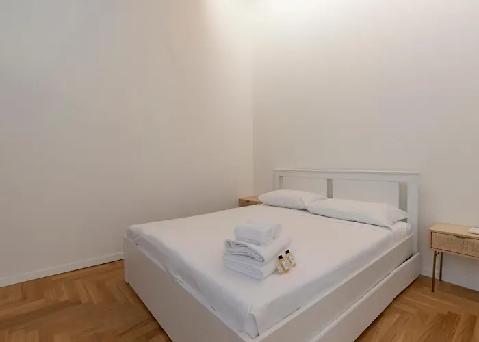 Xenia - In Corso San Gottardo A