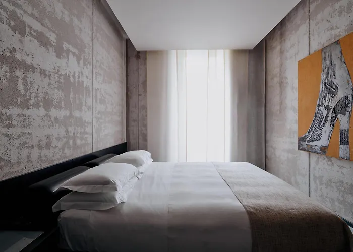 Straf, Milan, A Member Of Design Hotel 4*