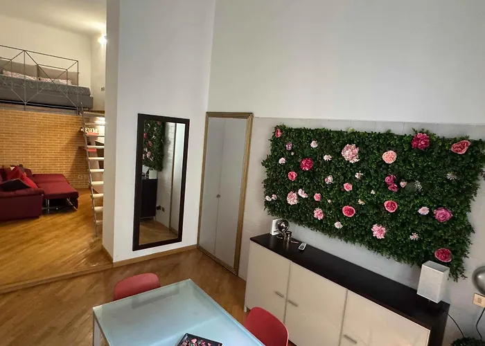 * * Luxury Bijoux In Brera - Centre Of * * *