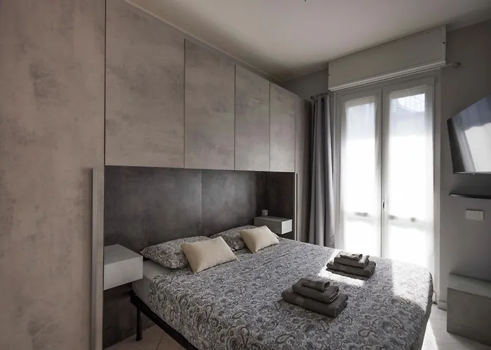 Spazioso Con Terrazzo Navigli,bocconi *