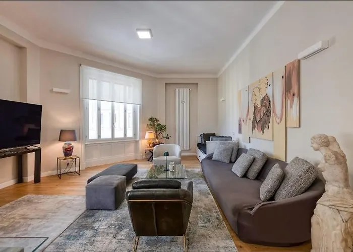 Duomo Gallery Apartment *