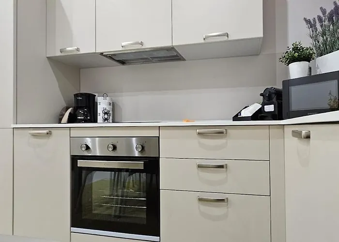 Gambara M1 - Prato Fiorito, Appartament Milaan