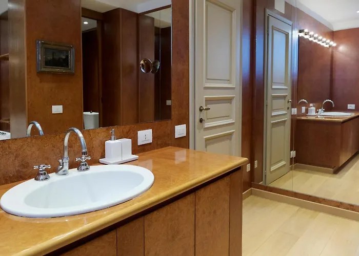 Appartement Comecasa Monte Napoleone Exclusive Milaan