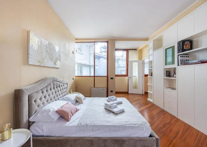 Apartman Duomo Milan-attic With Terrace-netflix And Wifi Milánó