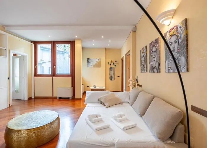 Apartman Duomo Milan-attic With Terrace-netflix And Wifi Milánó