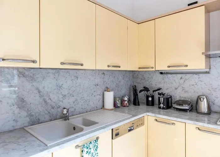 Duomo Milan-attic With Terrace-netflix And Wifi * Milánó