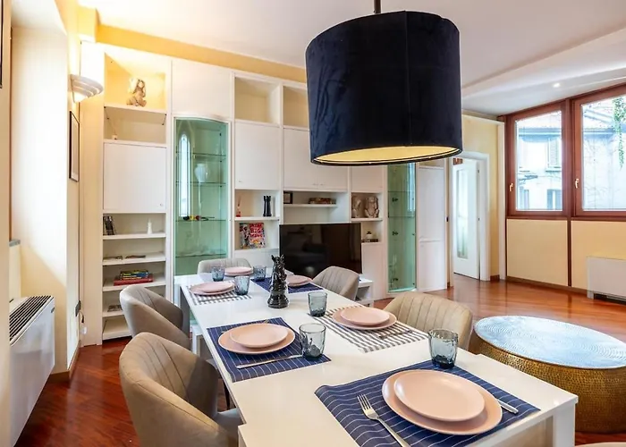 Duomo Milan-attic With Terrace-netflix And Wifi *