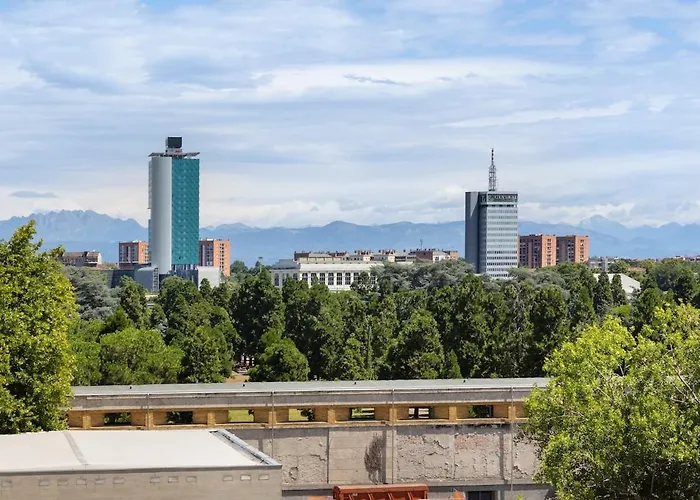 Elegant Terrace Flat Parking Near Rho Fiera Mi شقة