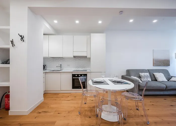 Apartament Duomo Area Luxury Design & Netflix Mood Mediolan