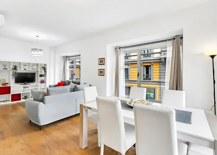 Porta Venezia - Affitti Brevi Italia アパート *