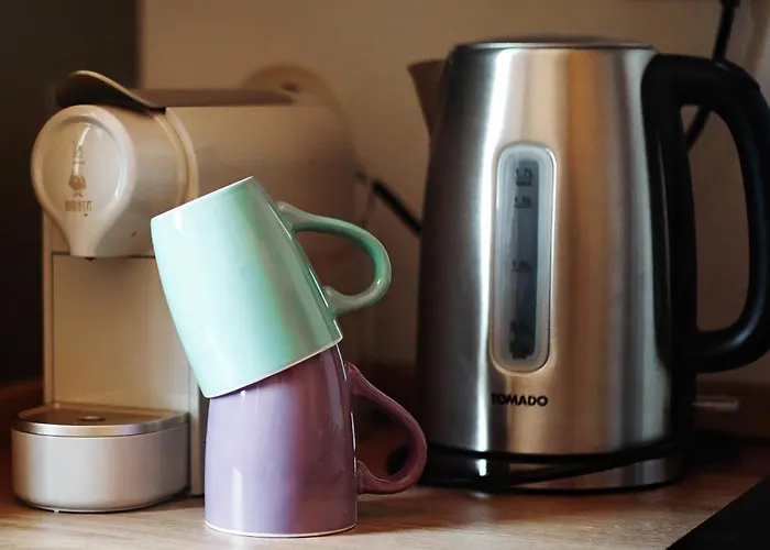 Hostmate - - Sammartini's Garden - Stazione