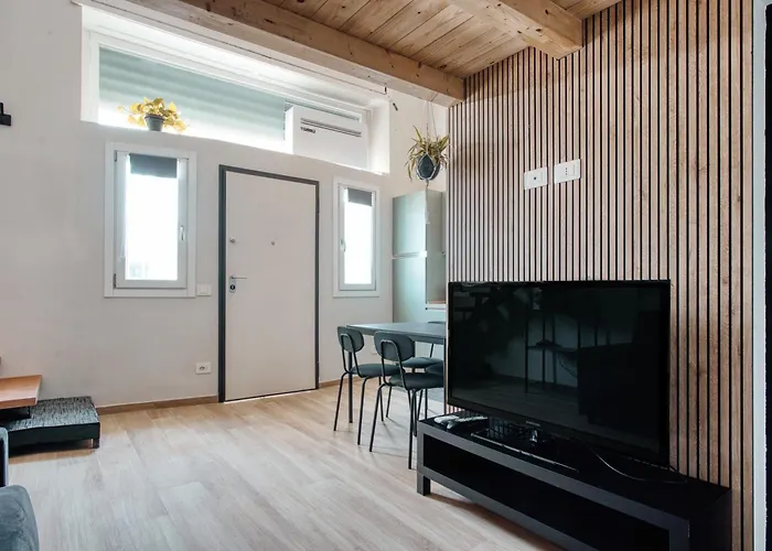 Hostmate - - Sammartini's Garden - Stazione Lejlighed *