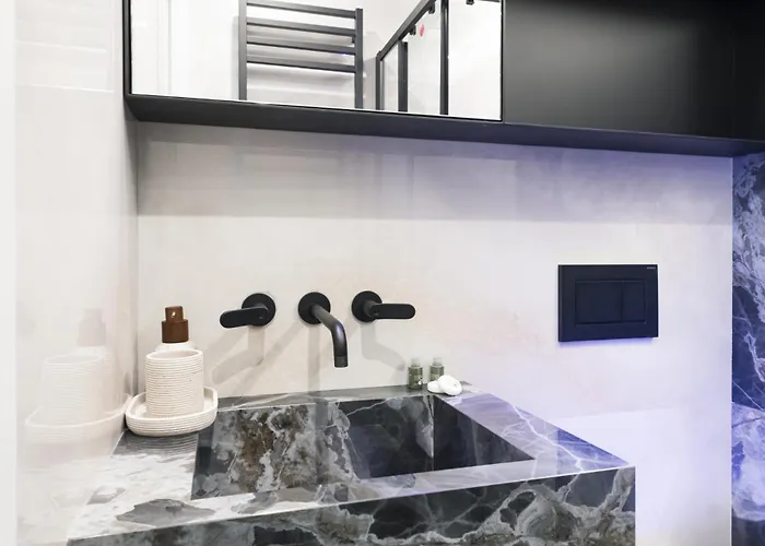 Apartment Easylife - - Medici 5 P4d - Duomo