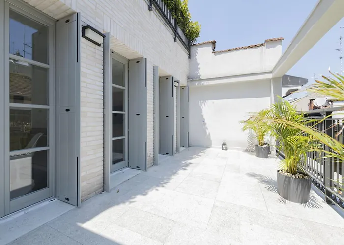 Easylife - - Medici 5 P4d - Duomo Apartment