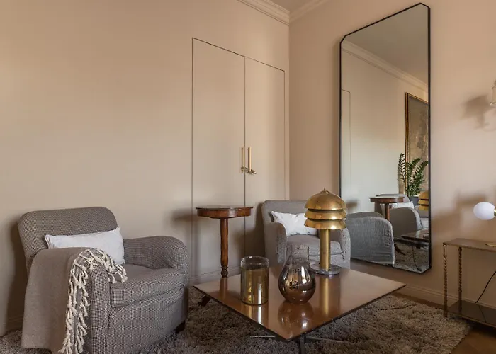 Apartament Filzi 41 - Elegant And Near Station *