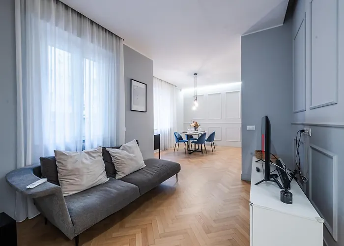 Elegant And Spacious Luxury In Bullona * Milán