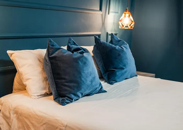 Elegant And Spacious Luxury In Bullona Apartmán Milán