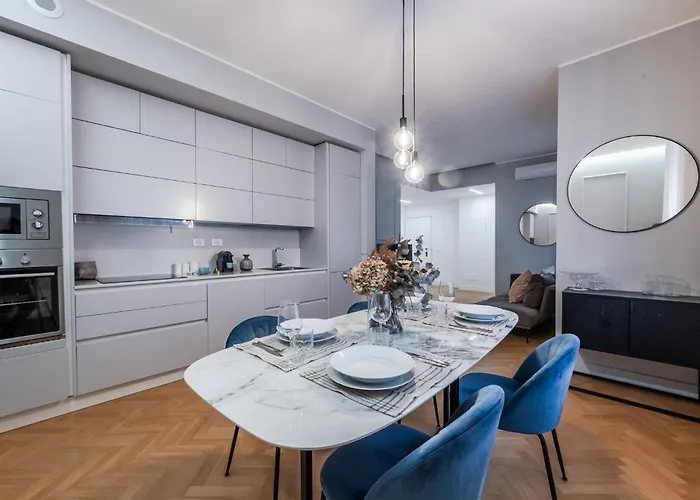 Elegant And Spacious Luxury In Bullona شقة