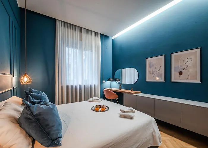 Elegant And Spacious Luxury In Bullona ميلان