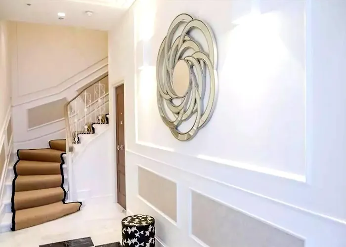 Spazioso Recentemente Ristrutturato