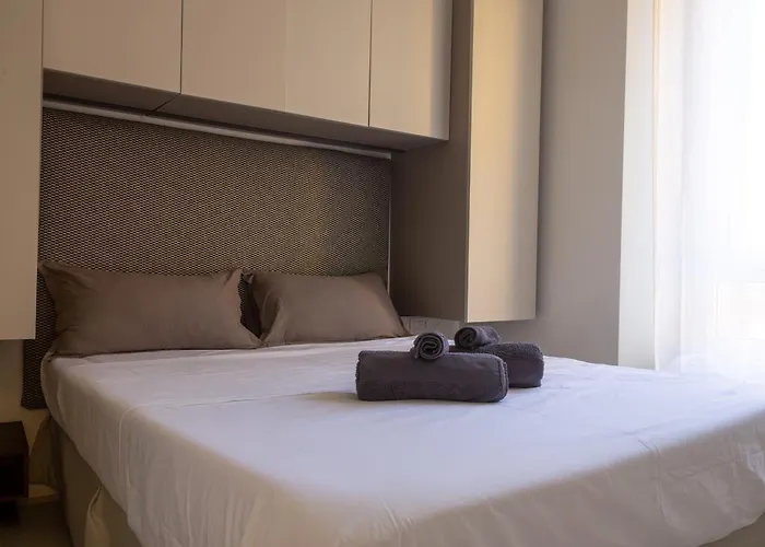 דירה Dimora Garibaldi - Bright And Quiet Nest - *